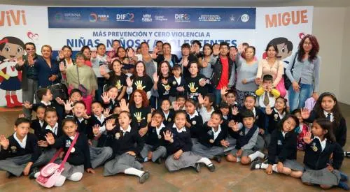 Dinorah López de Gali brinda protección a la niñez y la adolescencia poblanas