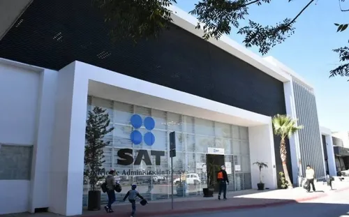 Corte ampara a trabajador del SAT que le mentó la madre a contribuyente