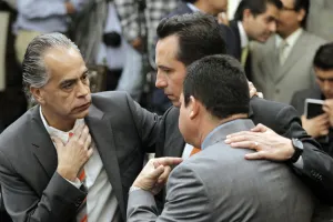 Confirman reducción de recursos para apoyo parlamentario