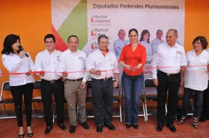 Encabeza Isabel Allende inauguración de casa de campaña de candidatos