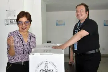 Rectora Lilia Cedillo emitió su voto para la elección del nuevo Consejo Universitario