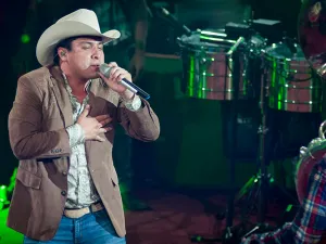 Julión Álvarez no se retracta y asegura que fue malinterpretado