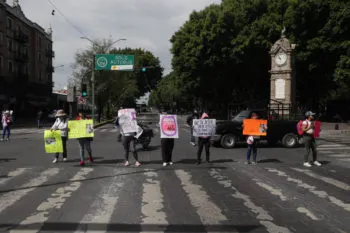 Familiares y amigos de Rosa Francisco Bernabé exigen justicia en manifestación en Paseo Bravo