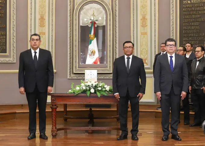 Homenaje póstumo al diputado Carlos Navarro Corro