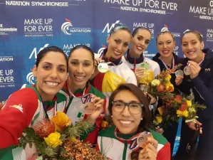Ondinas mexicanas se cuelgan bronce en Francia