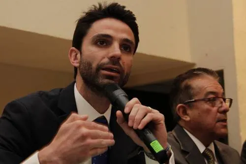 Morena privilegia a sus perfiles y deja fuera a “los cuatro fantásticos”