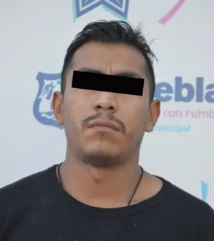 Policía municipal detiene a un hombre en posesión de 60 dosis de droga