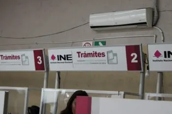 Si vives en el extranjero, tramita tu credencial para votar con fotografía