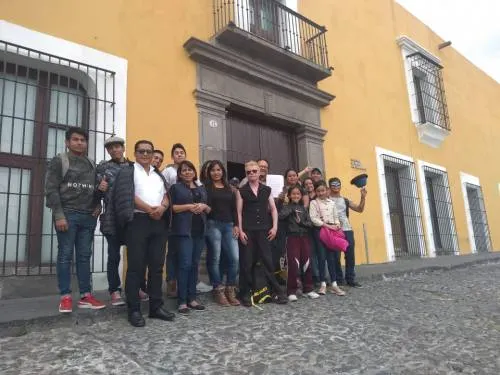 Autoridades y padres de familia apoyan el trabajo de Anel Nochebuena