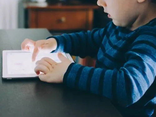 ¿Las tablets en las aulas mejoran las competencias de los alumnos?