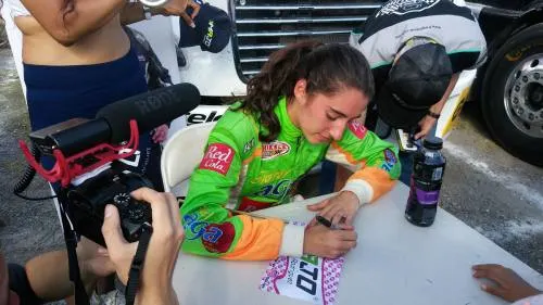 Buena actuación de “MaJo” en la Nascar Peak México Series “Corre por Puebla”