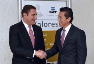RMV se reúne con el jefe del SAT, Aristóteles Núñez