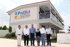Estado entrega espacios y apoyos por 3.3 mdp en Felipe Ángeles