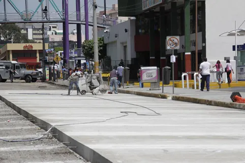 Continúan trabajos en bulevares 5 de Mayo y Hermanos Serdán