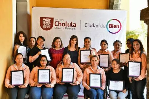 Asume Nancy de la Sierra presidencia honoraria del DIF de San Pedro Cholula