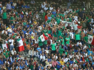 Proponen cambiar grito ‘discriminatorio’ en estadios