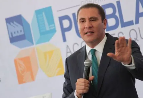 PAN: úsese en campaña, tírese en el gobierno