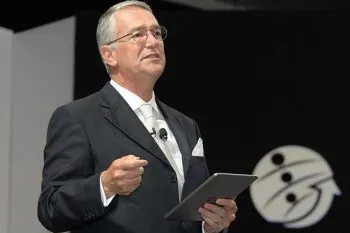 Confirma Ricardo Salinas Pliego contagio de COVID-19