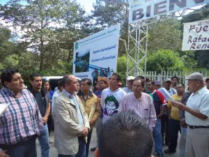 Exigen salida de maestros antorchistas de Universidad Interserrana