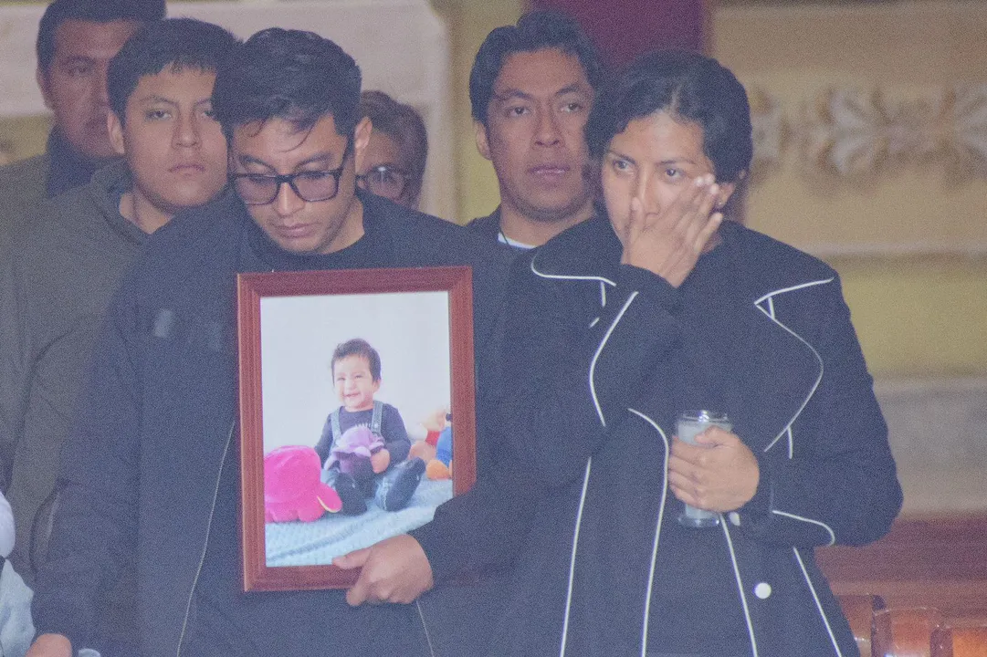 Dan el último adiós al bebé René Emiliano, asesinado en Zacatlán