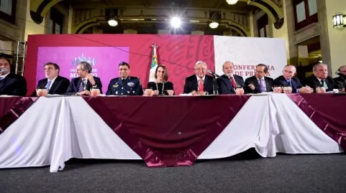 Concluye cena entre AMLO y empresarios con motivo del avión presidencial