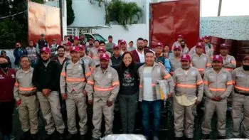 Ariadna Ayala entrega nuevamente uniformes a personal de Servicios Públicos de Atlixco