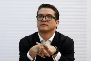 Sorprende Gerardo Islas al separarse de Sexenio