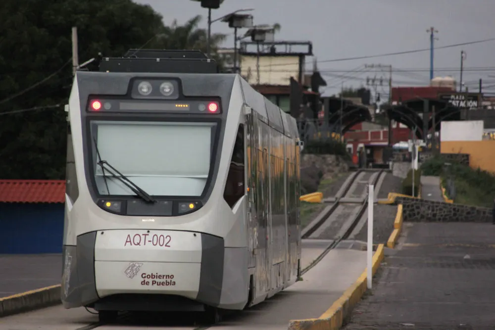 Armenta transformará el Tren Turístico Puebla-Cholula en tren ligero de pasajeros y carga hasta Izúcar