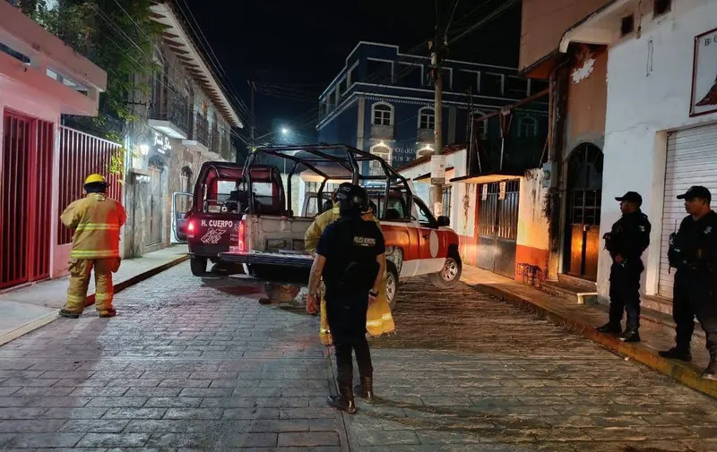 Rescatan a cocodrilo que deambulaba por una calle de Xicotepec