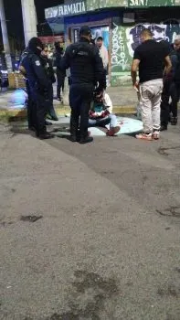 Cachan y golpean a dos delincuentes