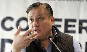 PRI expulsa a Fernando Morales