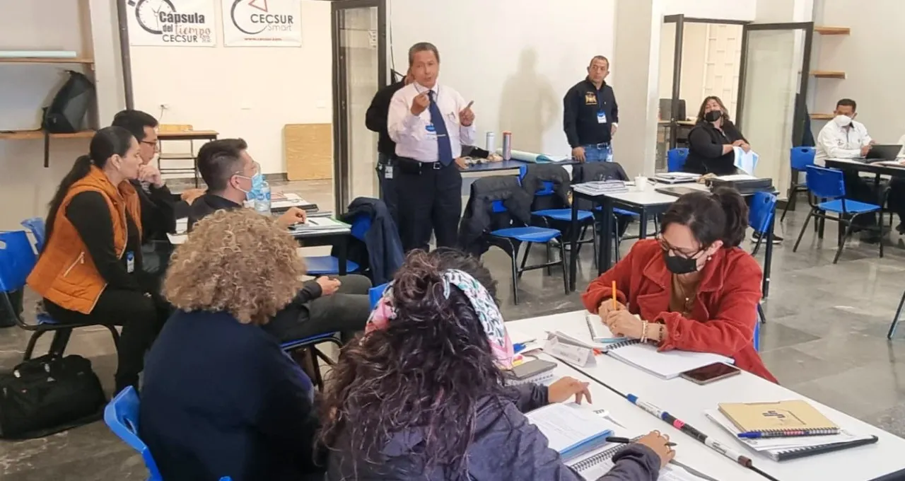 Capacita SEP a centros escolares en seguridad escolar
