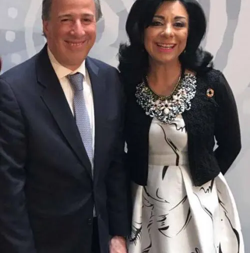 ¿Y si es Lucero? ¿Lucero Saldaña?