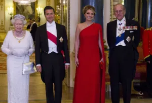 Subraya Peña Nieto papel de Isabel II