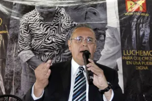 El Profe Ceballos suspende cierre de campaña para apoyar a Agüera