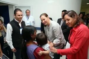 Estado y Austin Plastic Surgery Foundation realizan cirugías de paladar hendido