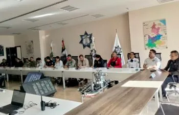 Autoridades de los tres niveles coordinan acciones en la Sierra Norte; más de 30 mil personas afectadas por lluvias