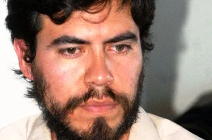 Familiares de desaparecido YoSoy132 encaran a gobernador