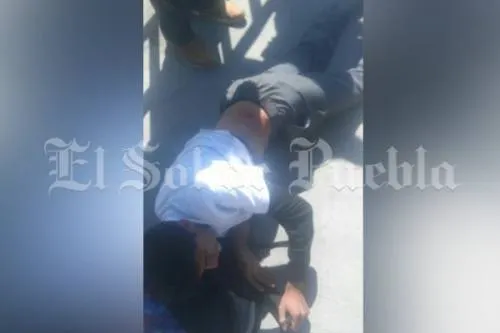 Asaltantes lesionan a menor en los Héroes de Puebla