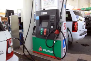Eduardo Rivera autorizó 100 nuevas gasolineras en Puebla