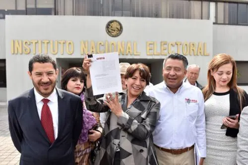 Morena presenta queja ante el INE por violencia política contra Delfina Gómez
