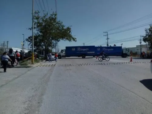 Reportan narcobloqueos en Reynosa, Tamaulipas