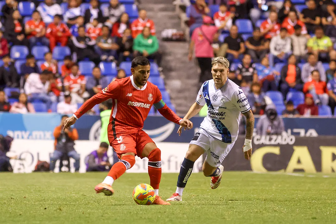 Club Puebla Toluca Alexis Vega Emiliano Gomez