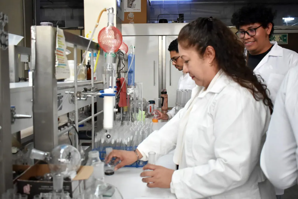 Obtiene investigadora patente por compuesto que reduce proliferación de células malignas en cáncer de mama y cérvico uterino