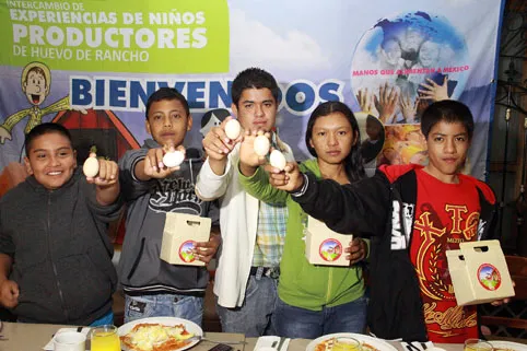 Niños y jóvenes participan en producción de huevo: Fundación Produce