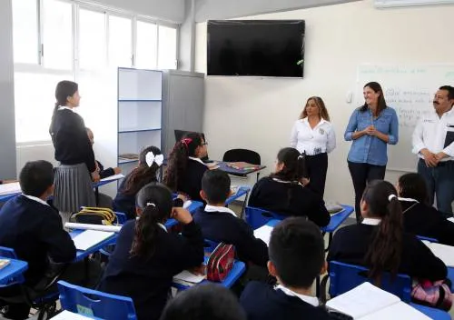 Gobierno del Estado entrega el Centro Escolar Presidente Lázaro Cárdenas de Izúcar