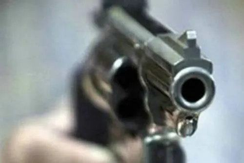Hombres desarman a policía municipal en Jardines de San Manuel