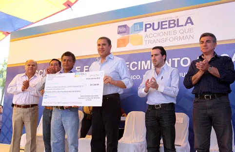 RMV distribuirá 70 mdp en mototractores a productores