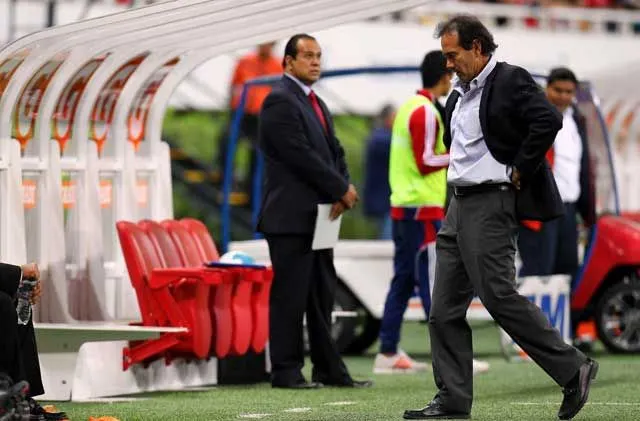 Se va Quirarte de Chivas antes de que Vergara lo despida