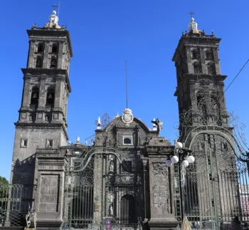 Ayuntamiento de Puebla inspecciona medidas de seguridad de los templos religiosos de la capital poblana